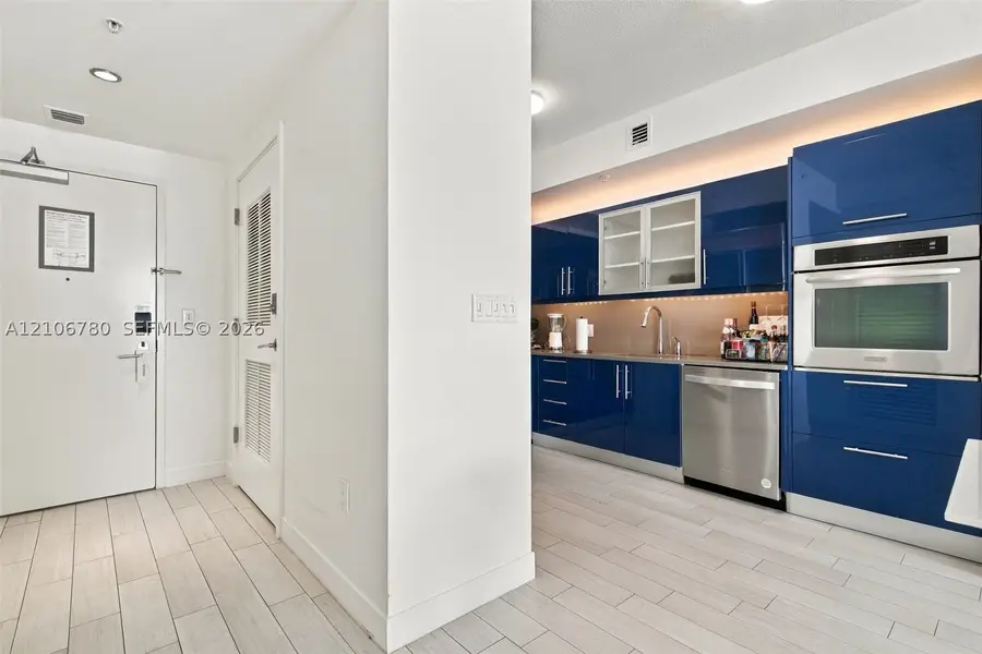3101 Bayshore Dr #1702, Fort Lauderdale, FL 33304 - #3