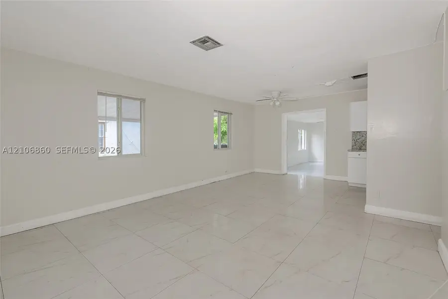 921 NE 154th St, North Miami Beach, FL 33162 - #3