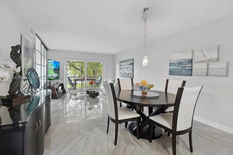 8921 S Hollybrook Blvd #304, Pembroke Pines, FL 33025 - #2