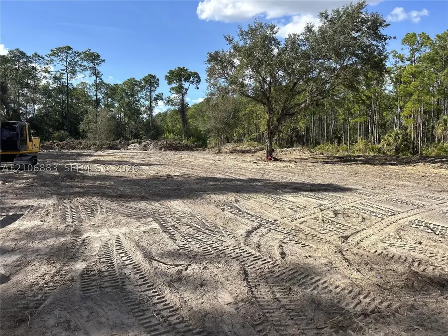 1721 Lake Ave, Lehigh Acres, Lehigh Acres, FL 33972 - #2