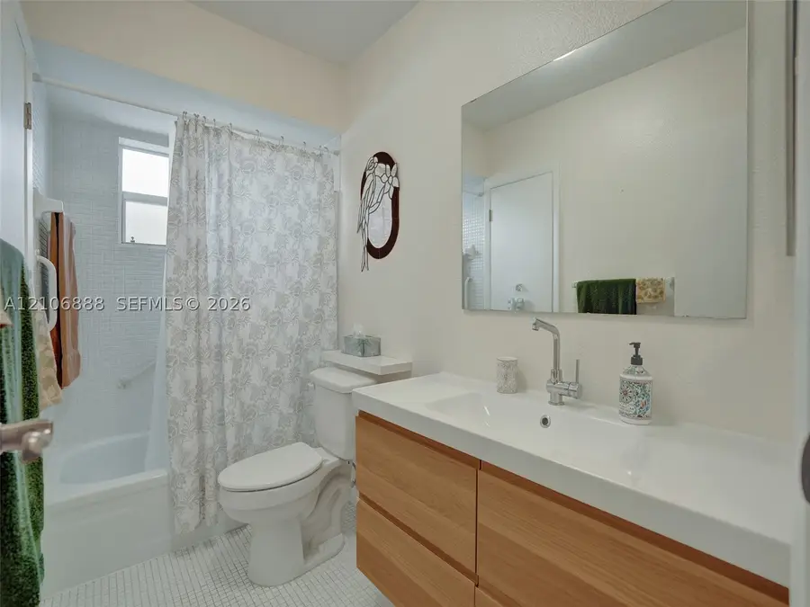 3506 NW 49th Ave #508, Lauderdale Lakes, FL 33319 - #3