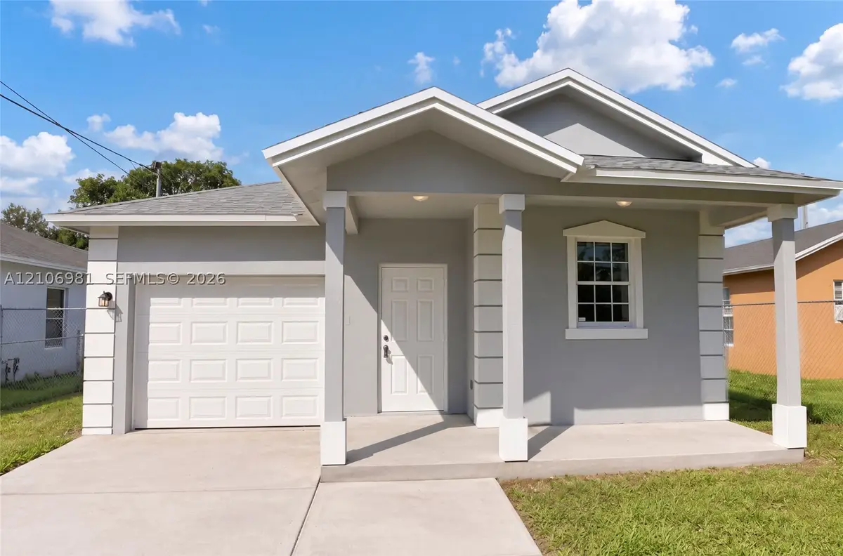 1295 N Railroad Ave, Boynton Beach, FL 33435 - #1