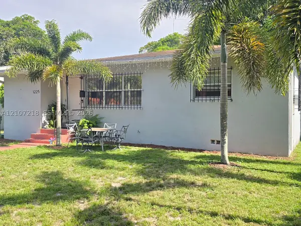 1225 NW 127th St, North Miami, FL 33167