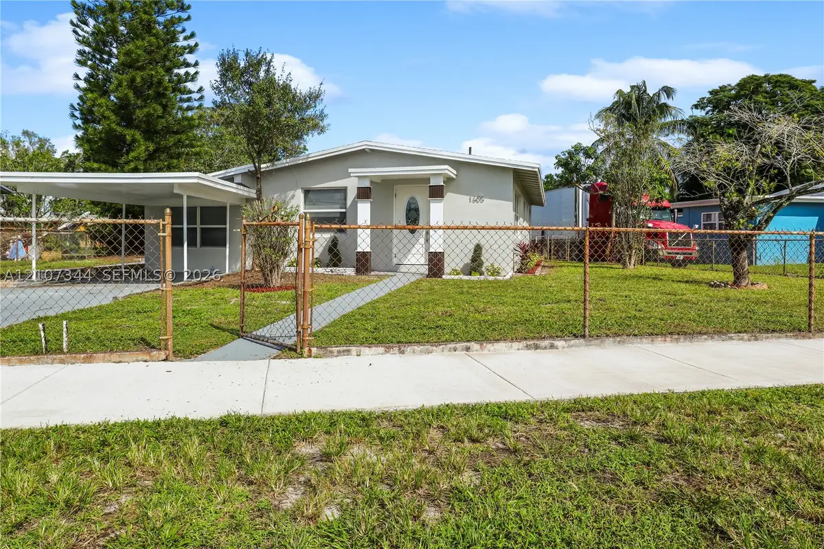 1605 NW 15th St, Fort Lauderdale, FL 33311 - #1