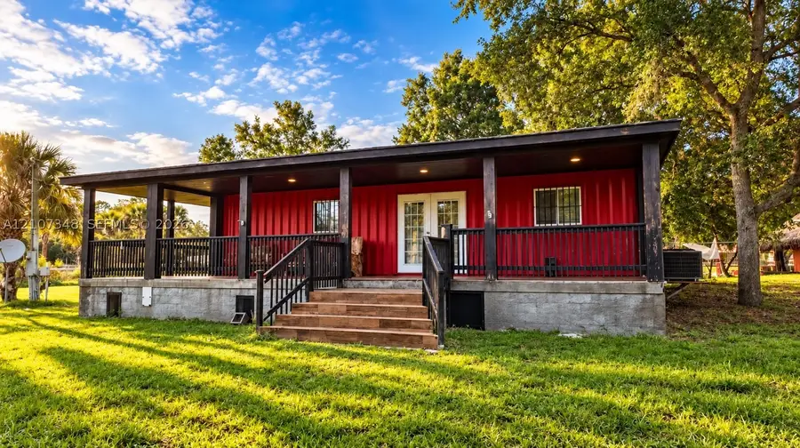 635 S Hacienda St, Clewiston, FL 33440 - #3