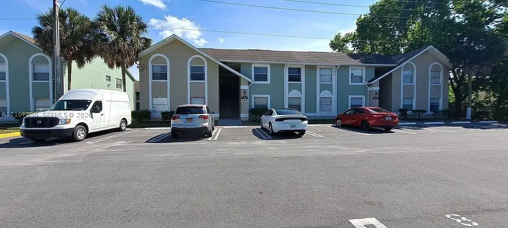 4100 Pershing Pointe Place #4, Orlando, FL 32822 - #1