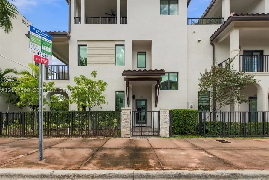 4274 NW 83rd Ave, Doral, FL 33166 - #2