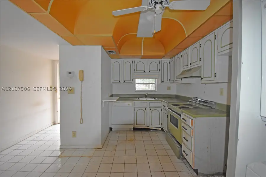 830 S Hollybrook Dr #207, Pembroke Pines, FL 33025 - #3
