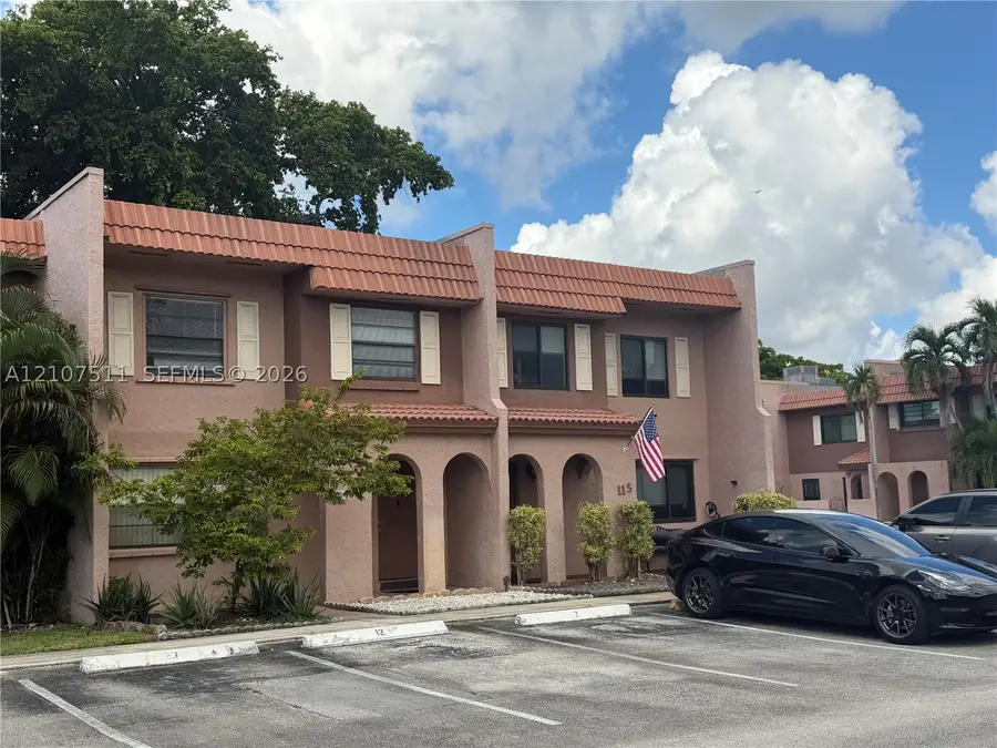 12 S Valencia Dr #5-4, Davie, FL 33324 - #2