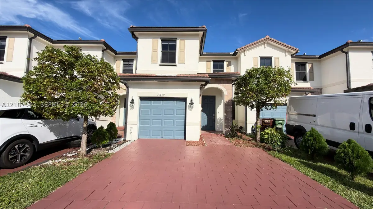 10819 W 33rd Ln, Hialeah, FL 33018 - #1