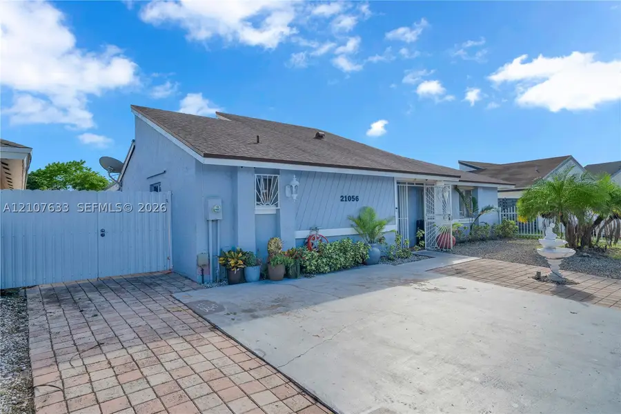 21056 SW 124th Ave Rd, Miami, FL 33177 - #2