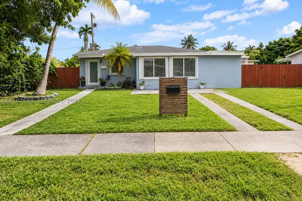 9760 Jamaica Dr, Cutler Bay, FL 33189
