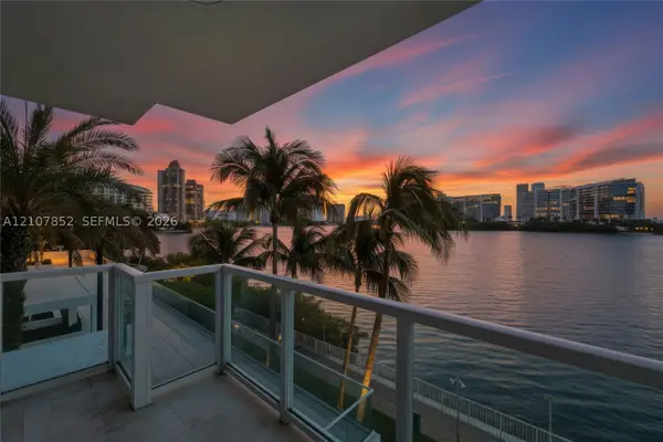 3201 NE 183rd St #301, Aventura, FL 33160