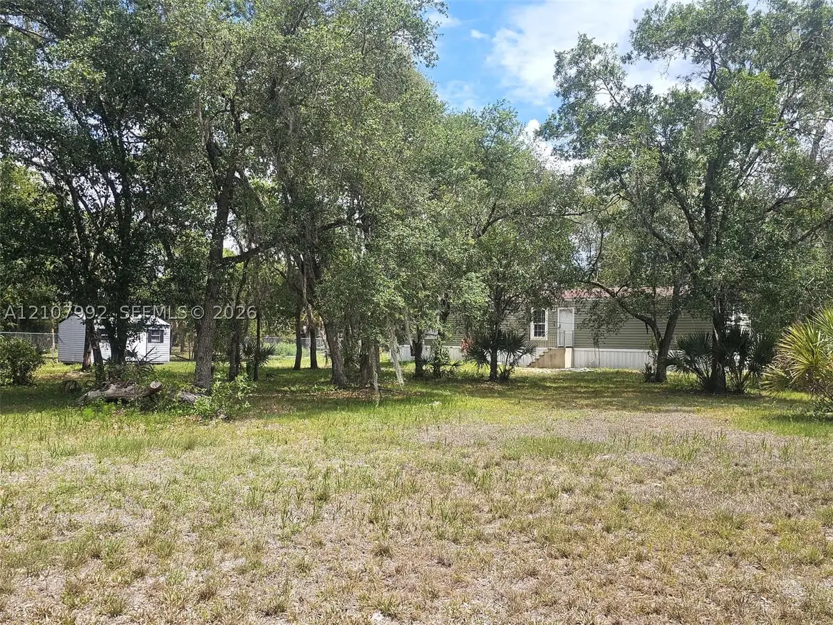725 S Mayoral St, Clewiston, FL 33440 - #1
