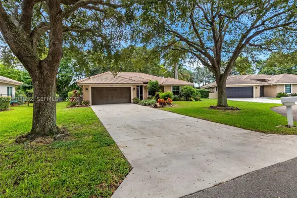 6554 NW 45th Way, Coconut Creek, FL 33073