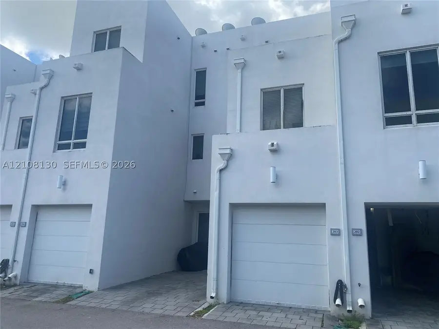 10305 NW 63rd Ter #203, Doral, FL 33178 - #3