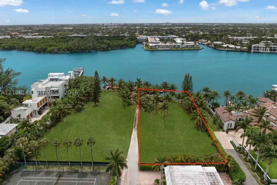 911 NE 24th St, Boca Raton, FL 33431 - #3