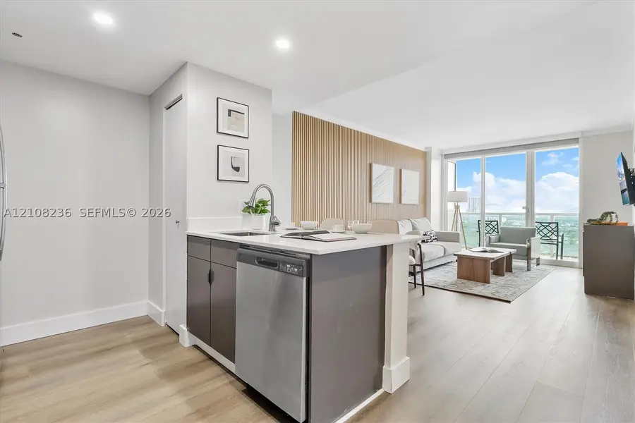 2889 Mcfarlane Rd #1513, Miami, FL 33133 - #2