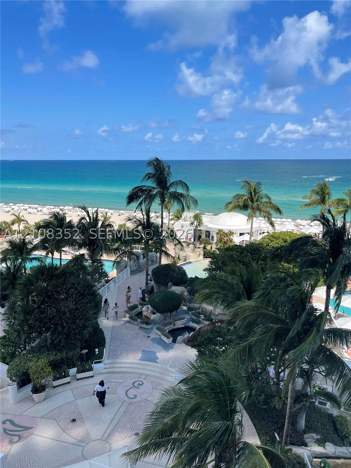 18001 Collins Ave #907, Sunny Isles Beach, FL 33160 - #1