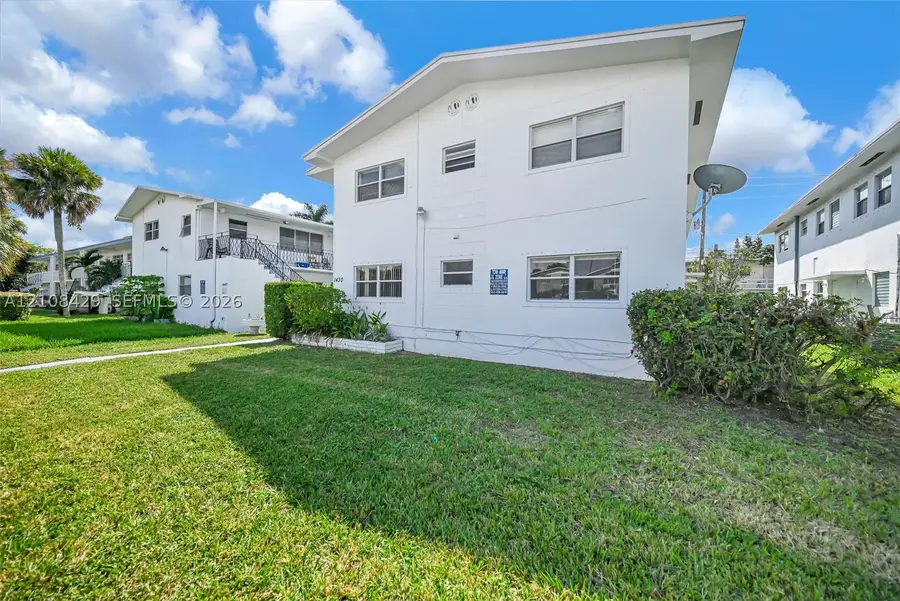 1430 NE 171st St, North Miami Beach, FL 33162 - #3