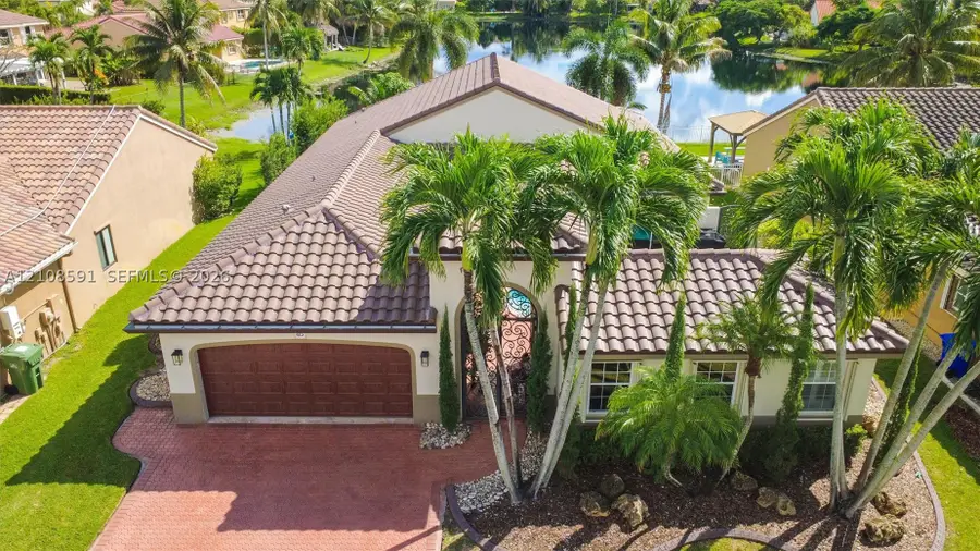 415 SW 200th Ter, Pembroke Pines, FL 33029 - #2