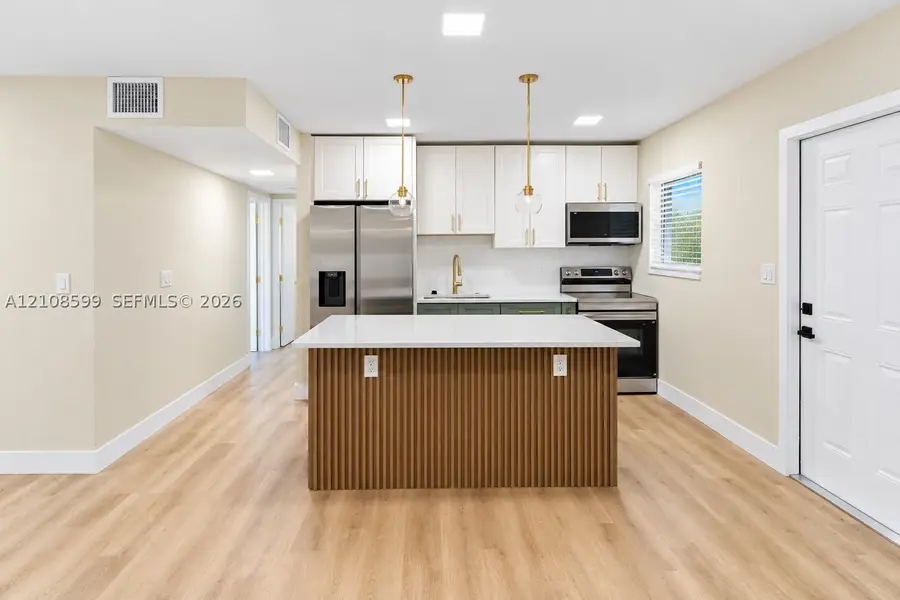 948 NW 14th Ct, Fort Lauderdale, FL 33311 - #3