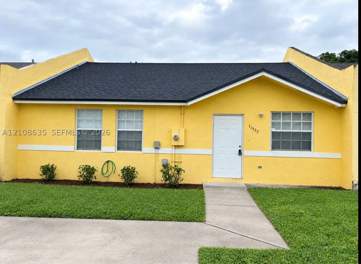 11537 Louis St, Miami, FL 33176 - #1
