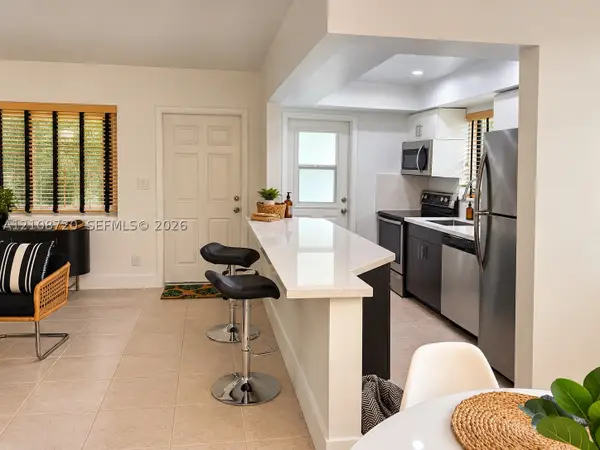 2404 NE 33rd Ave #3, Fort Lauderdale, FL 33305