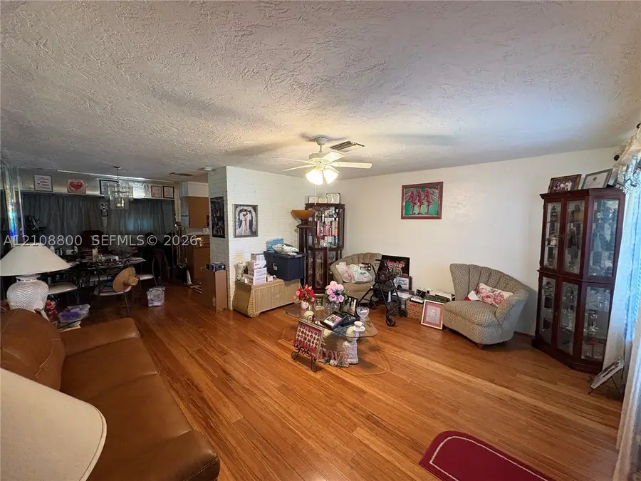 451 SW 30th Ave, Fort Lauderdale, FL 33312 - #2