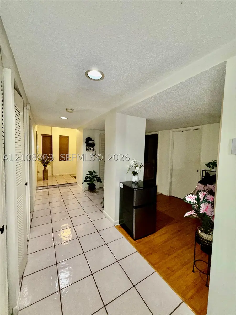 4725 SW 62nd Ave #104, Davie, FL 33314 - #3