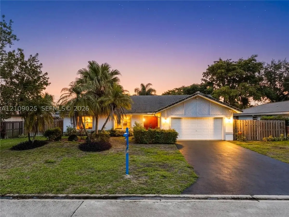 251 NW 92nd Ave, Coral Springs, FL 33071 - #1