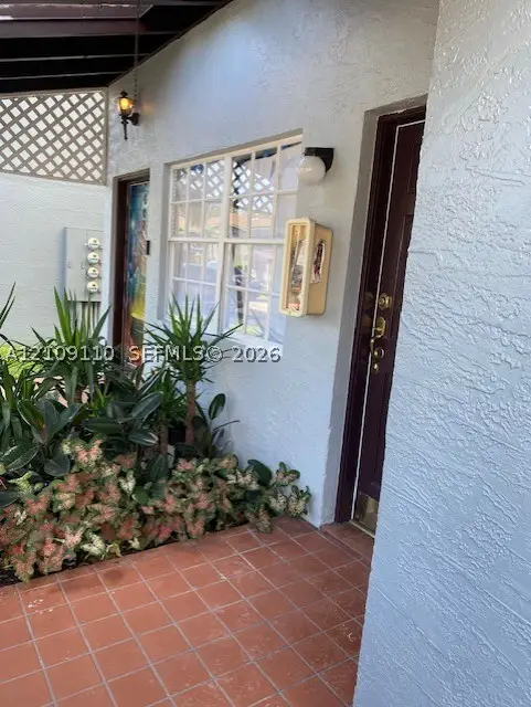 7020 NW 173rd Dr #501, Hialeah, FL 33015