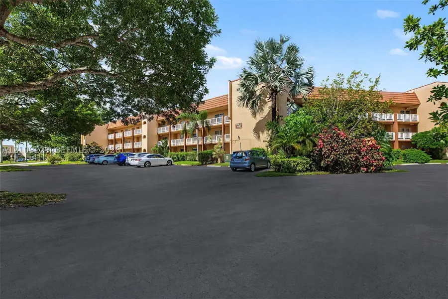 9301 Sunrise Lakes Blvd #105, Sunrise, FL 33322 - #2
