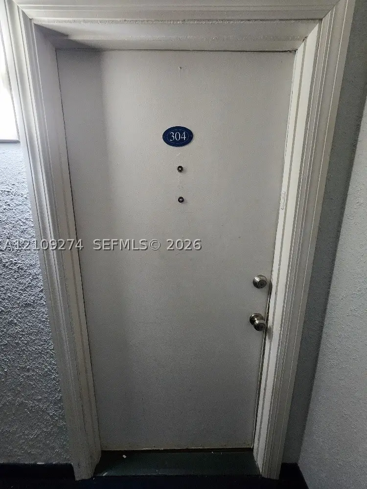 2016 Bay Dr #304, Miami Beach, FL 33141 - #1
