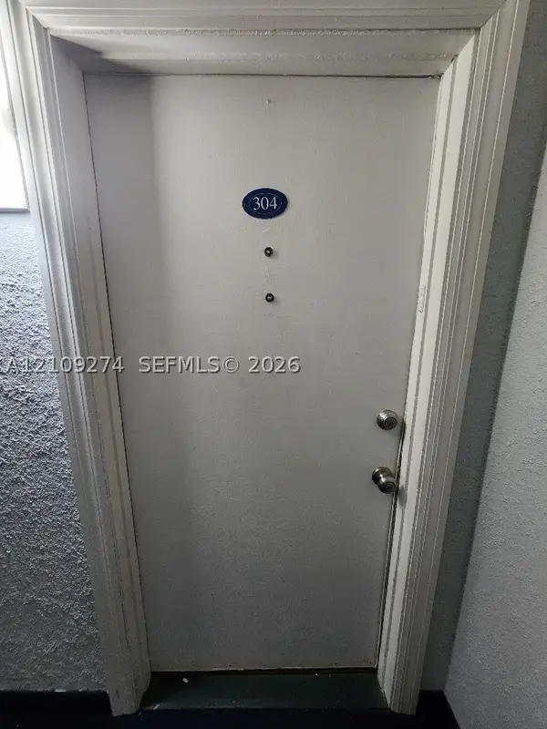 2016 Bay Dr #304, Miami Beach, FL 33141
