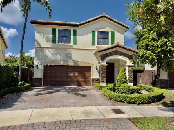 8880 NW 115th Ct, Doral, FL 33178