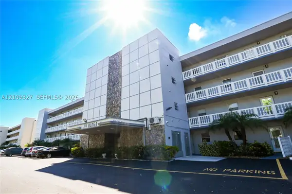 314 SE 10th St #307, Dania Beach, FL 33004