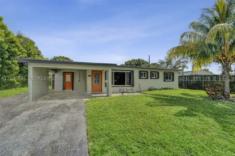 231 SW 64th Way, Pembroke Pines, FL 33023 - #3