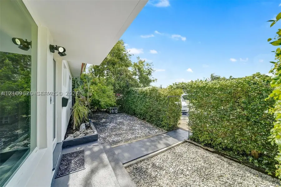 821 84th St, Miami Beach, FL 33141 - #3