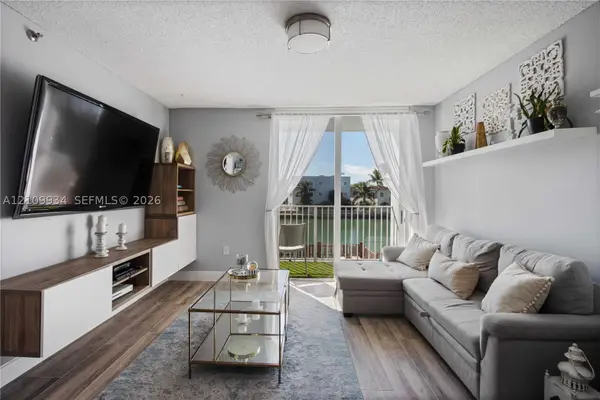 80 S Shore Dr #205, Miami Beach, FL 33141