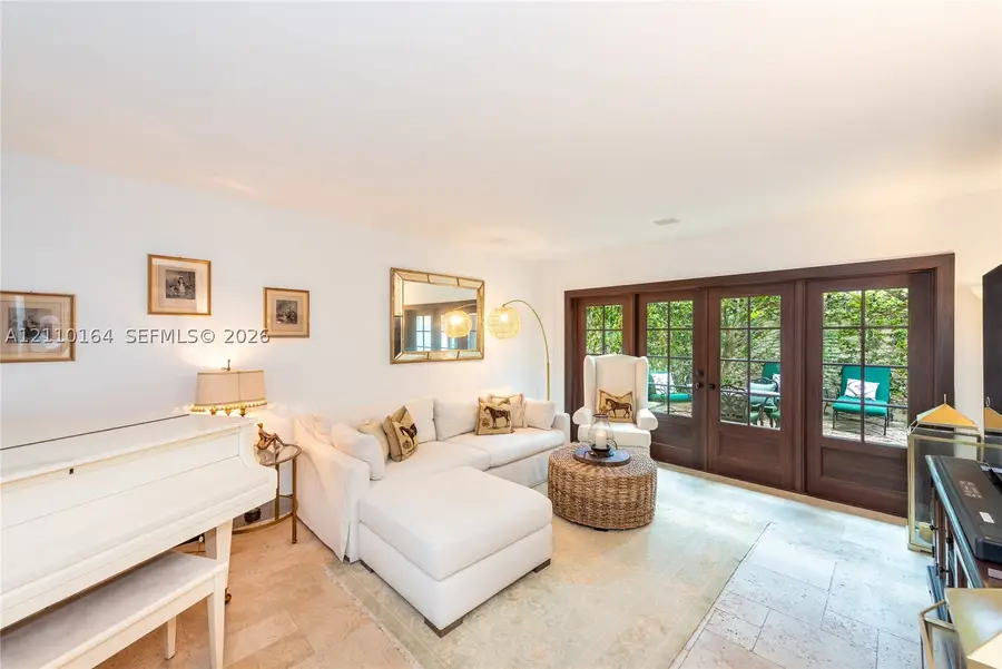 3621 Viscaya Ct, Coral Gables, FL 33134 - #2