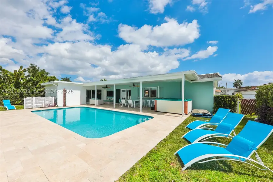 614 S Crescent Dr, Hollywood, FL 33021 - #2