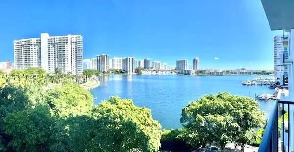 2780 NE 183rd St #517, Aventura, FL 33160