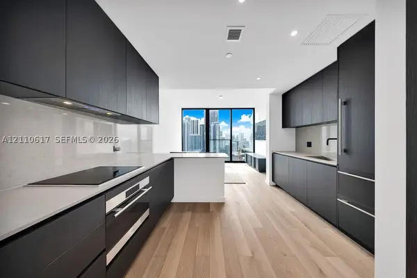 20 NE 11th St #2809, Miami, FL 33132