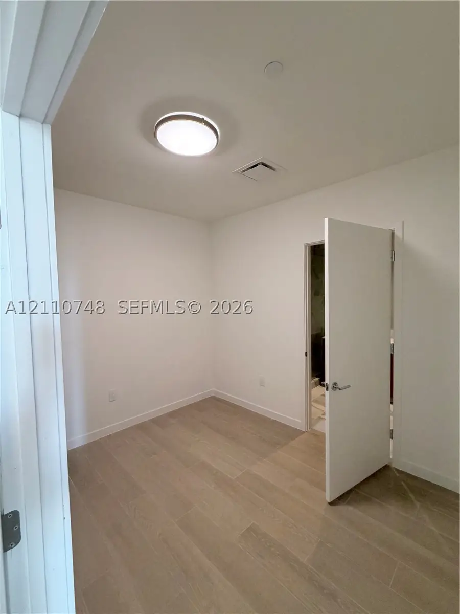 1400 Biscayne Blvd #809, Miami, FL 33132 - #2