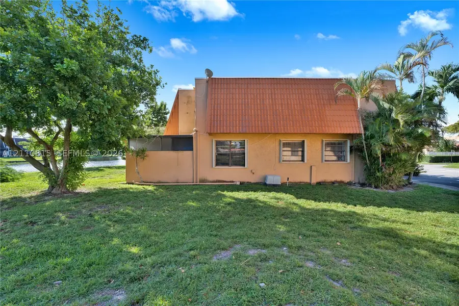 9100 Orchid Tree Ln #137, Pembroke Pines, FL 33024 - #2