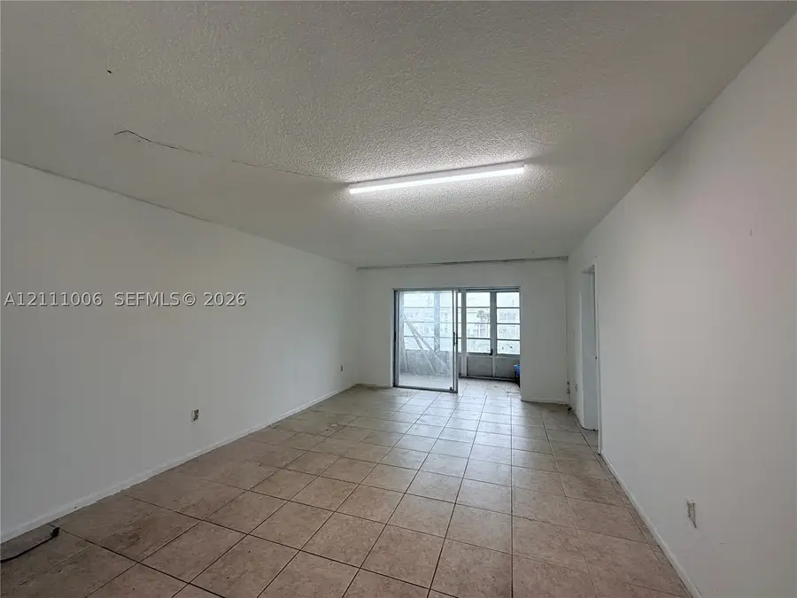 8600 Sunrise Lakes Blvd #312, Sunrise, FL 33322 - #3