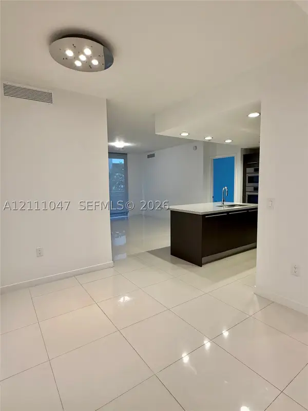 7661 NW 107th Ave #207, Doral, FL 33178