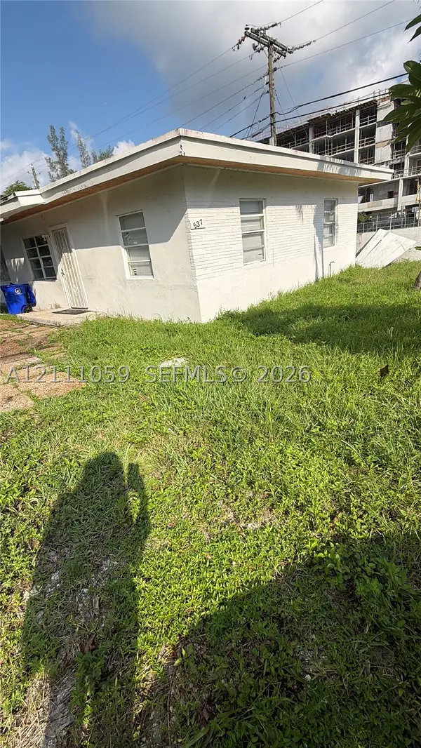 537 NW 16th Ave, Fort Lauderdale, FL 33311