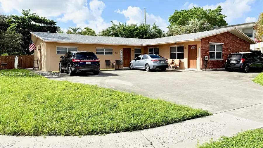 6100 SW 37th St, Davie, FL 33314 - #2